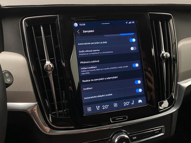Volvo V90 T6 AWD RECHARGE BRIGHT PLUS - fotka 60 z 64