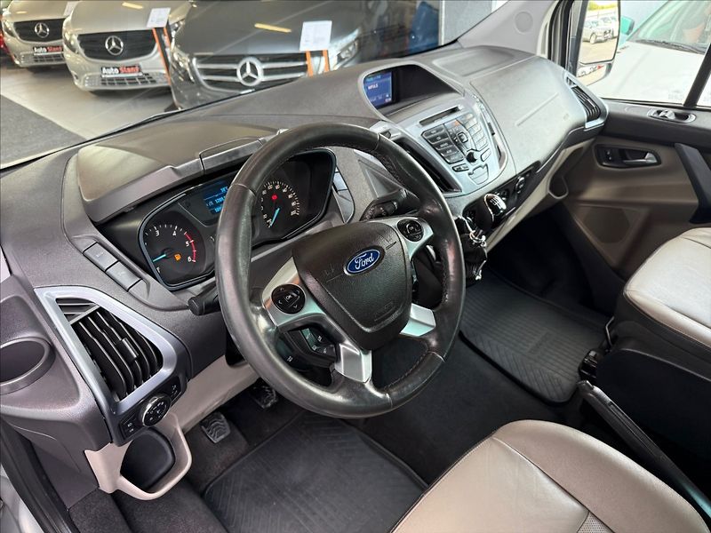 Ford Tourneo Custom 2,2 TitaniumX,92kW,po servisu - fotka 9 z 30