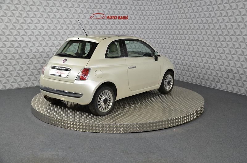 Fiat 500 (2010) 1.2i 51kw panorama - fotka 5 z 14