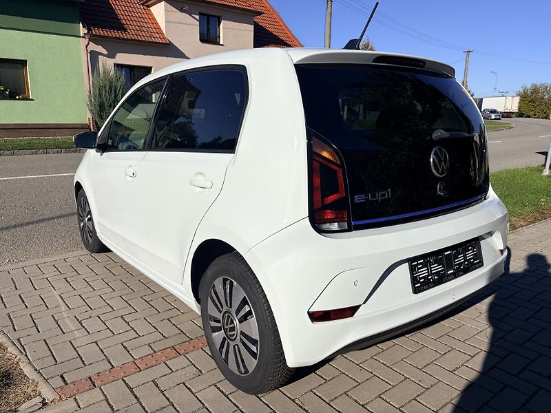 Volkswagen e-up! 64kW KAMERA - fotka 3 z 36