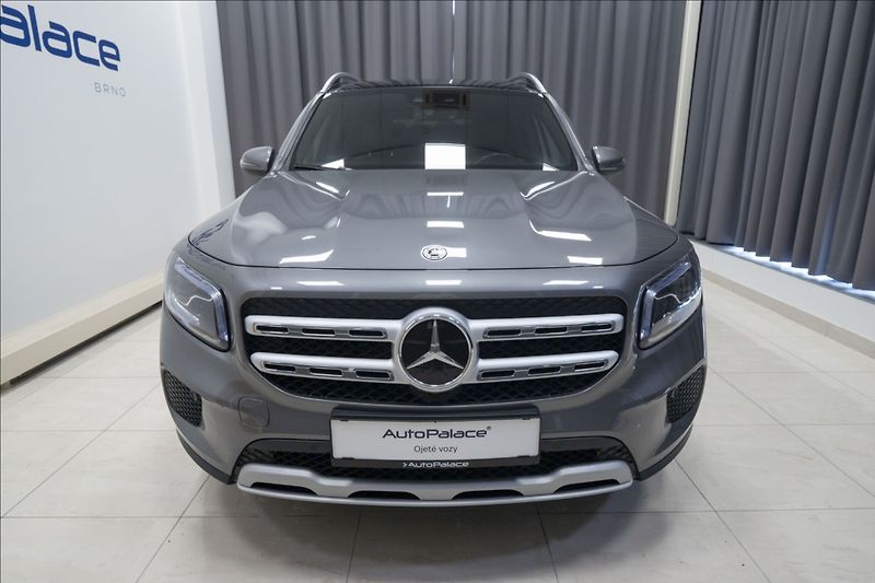 Mercedes-Benz GLB 2,0 200d 4MATIC NAVI KAMERA ČR - fotka 2 z 47