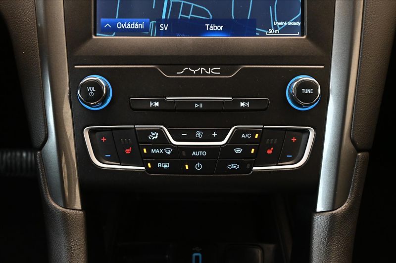 Ford Mondeo 2,0 TDCi 110 kW AT8 Titanium Z - fotka 24 z 33