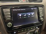 Škoda Octavia (2016) 2.0TDi L&K DSG Bi-X ACC Canton - náhled 25