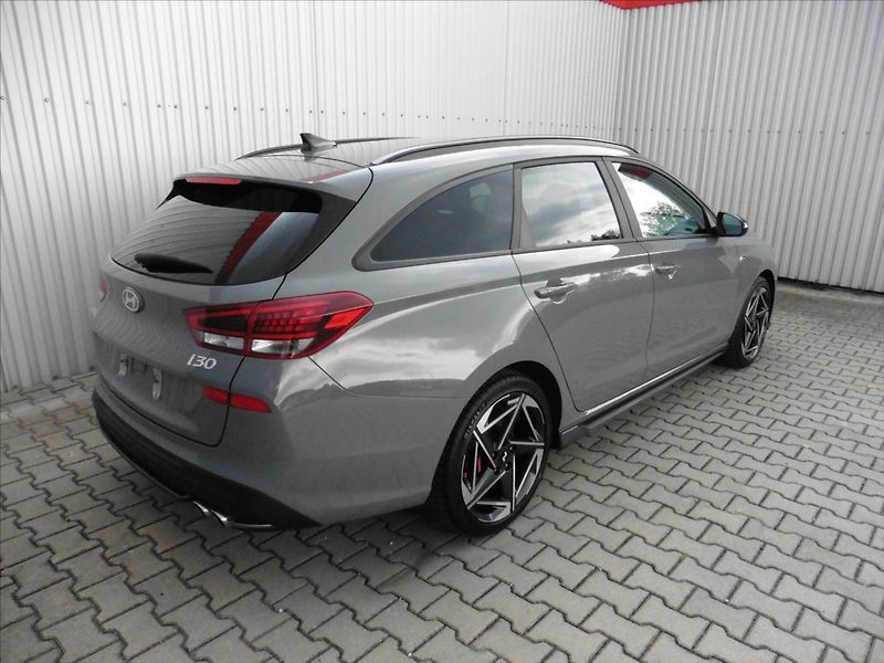 Hyundai i30 1,5 N-Line 103kW T-GDI - fotka 3 z 15