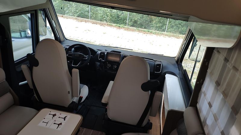 CI Caravans International (2026) MAGIS 67 INTEGRAL 2x skladem  - fotka 5 z 23