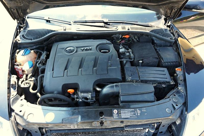 Škoda Octavia (2013) ELEGANCE 1,6 TDI 77 kW - fotka 29 z 29