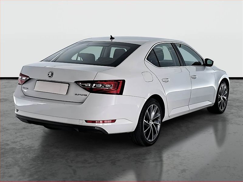 Škoda Superb (2018) 2.0 TDI, Automat, Bi-Xenony - fotka 5 z 18