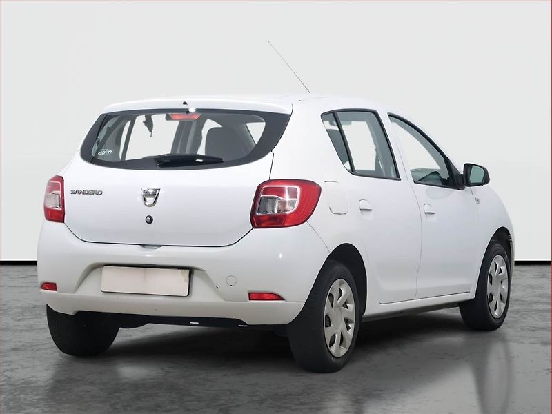 Dacia Sandero (2015) Arctica 1.2 16V, ČR,1.maj - fotka 5 z 14