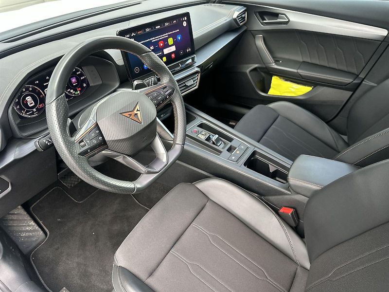 Cupra Formentor (2024) 1.5 TSI DSG - fotka 8 z 31
