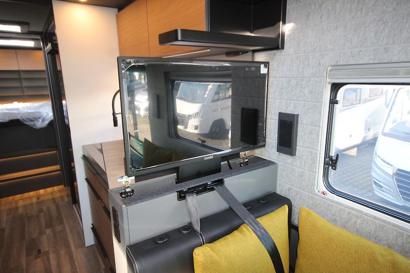 Niesmann+Bischoff (2025) ARTO 88 E model 2026 - fotka 79 z 79