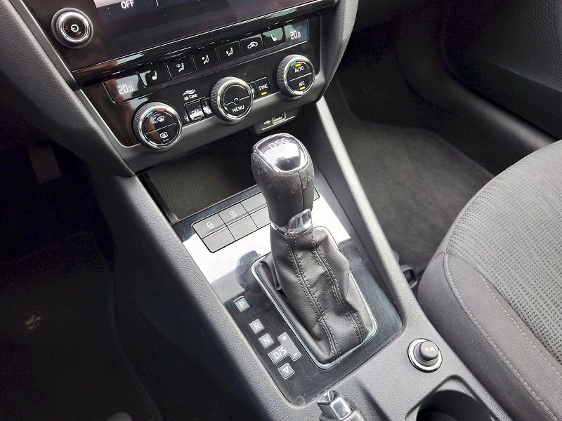 Škoda Octavia (2019) Style DSG 2,0TDi 110kW - fotka 25 z 31