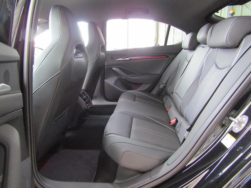 Škoda Superb (2026) Sportline 2.0 TDI 142 kW DSG 4 - fotka 23 z 30