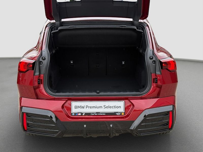 BMW X2 sDrive20i - fotka 21 z 23
