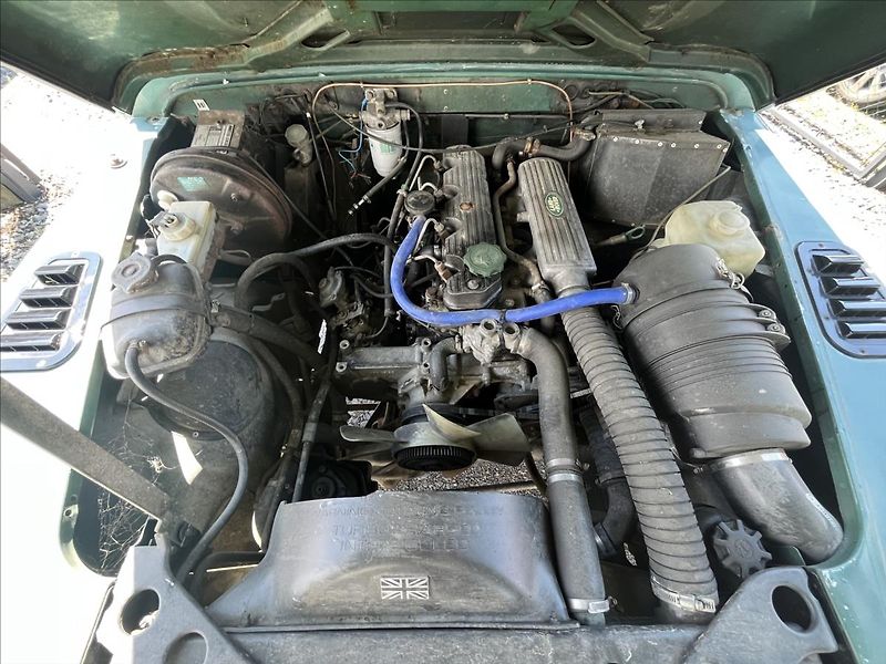 Land Rover Defender 2,5 d 83kW  LR 90 7 míst - fotka 21 z 29