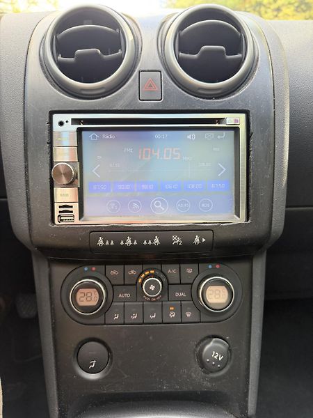 Nissan Qashqai (2008) - fotka 27 z 28