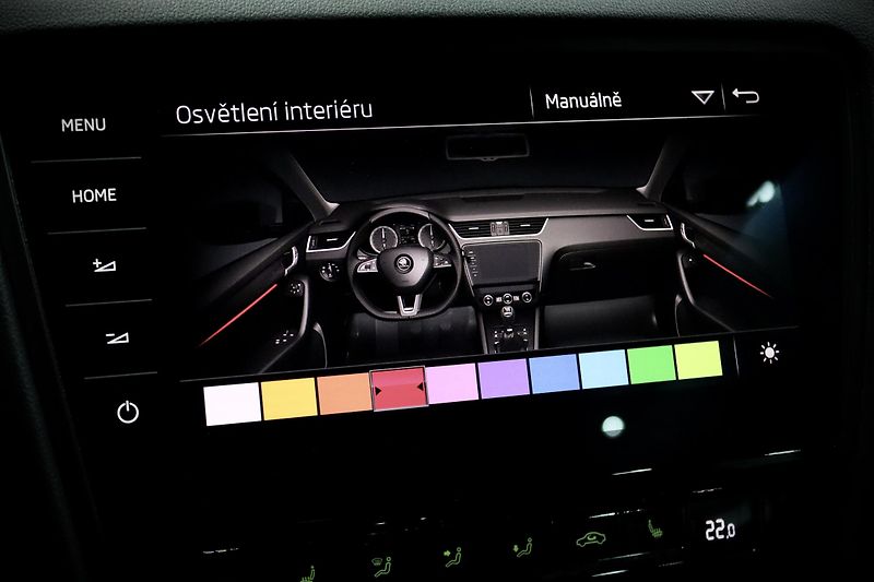 Škoda Octavia 3 FL 2.0 TSI 180 kW DSG RS - fotka 40 z 43