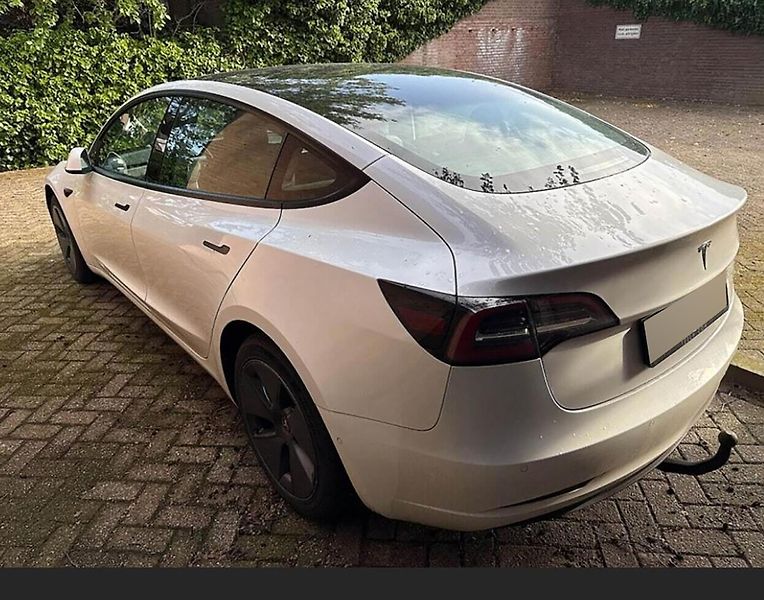 Tesla Model 3 (2021) Standard Range Plus, LFP - fotka 2 z 5