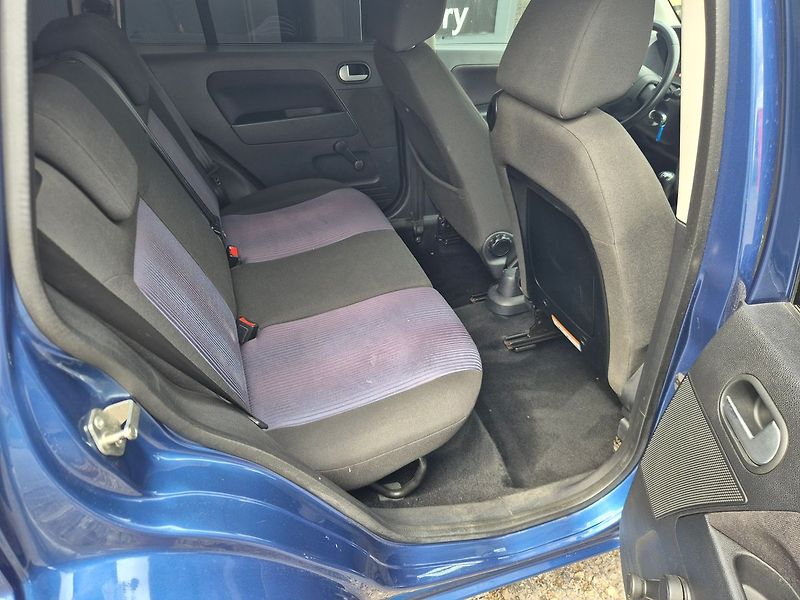Ford Fusion 1.4i 59kW, nová STK, pěkný - fotka 17 z 22