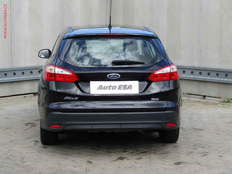 Ford Focus (2012) 1.6 TDCi, 1.maj, AC, temp - fotka 5 z 20