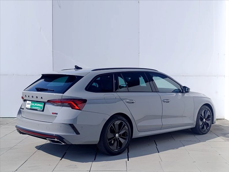 Škoda Octavia 2,0 TDi RS DSG Kamera 1maj. ČR - fotka 6 z 40