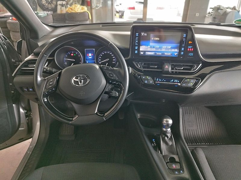 Toyota C-HR (2017) 1,2I,85KW,AUTOMAT,4X4,ALU,LED - fotka 23 z 34