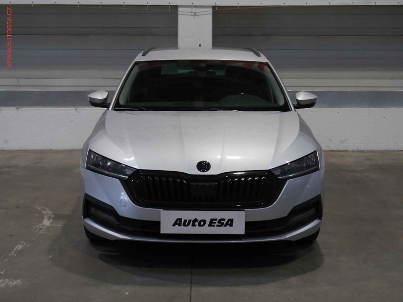 Škoda Octavia (2021) 2.0TDi, 2.maj,ČR, Ambition - fotka 2 z 21