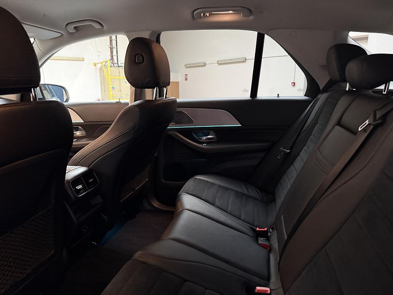 Mercedes-Benz GLE 350 d 4MATIC - fotka 13 z 17