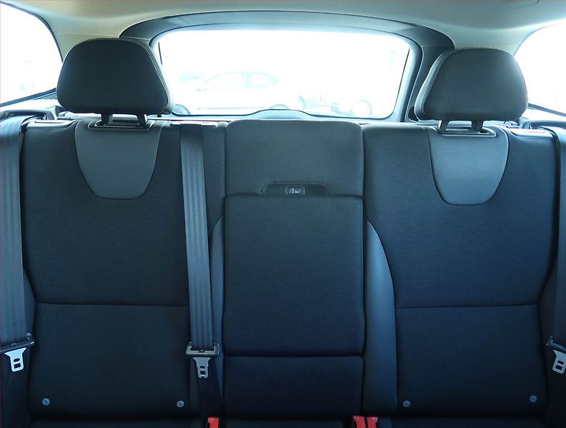 Volvo XC60 (2011) D3, Automat, Serv.kniha - fotka 10 z 22