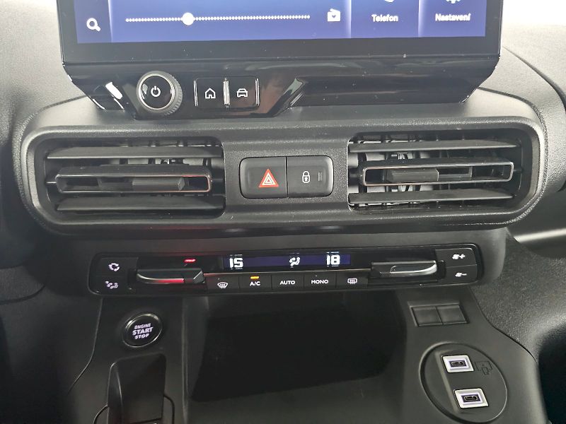 Toyota ProAce City Verso (2025) L1 1.5D 130k FAMILY - fotka 25 z 31