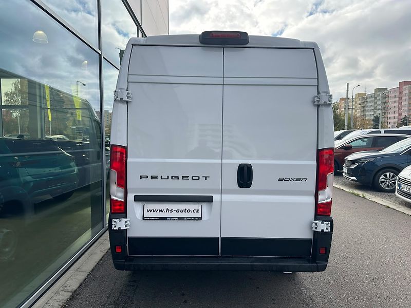 Peugeot Boxer Furgon 3500 L3H2 BlueHDi MAN6 - fotka 6 z 17