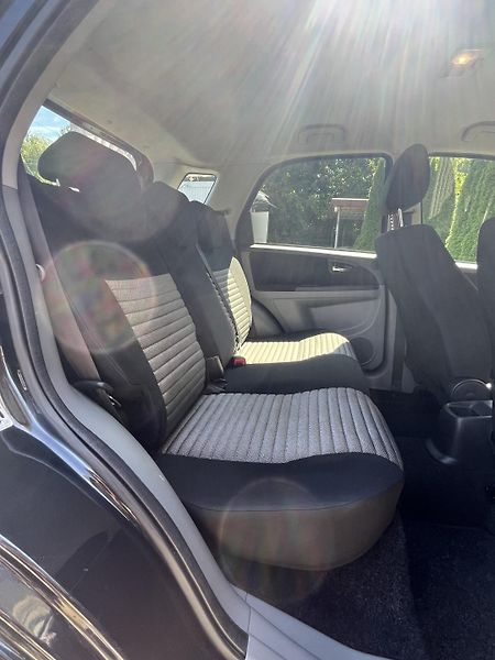 Suzuki SX4 1.6VVTi, 4x4 - fotka 13 z 20