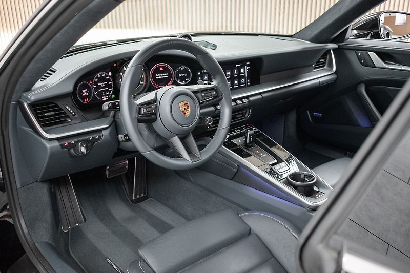 Porsche 911 992 TURBO*CERAMIC*APPR*PPF*ČR* - fotka 7 z 61