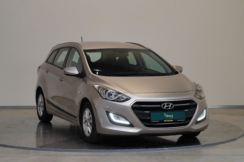 Hyundai i30 - fotka 2 z 6