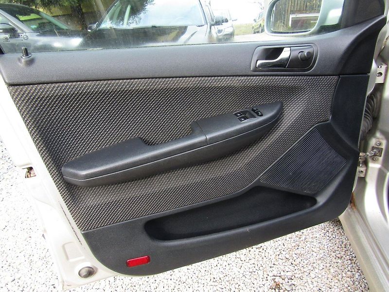 Škoda Fabia (2004) 1.4 TDI 55kW - fotka 17 z 36