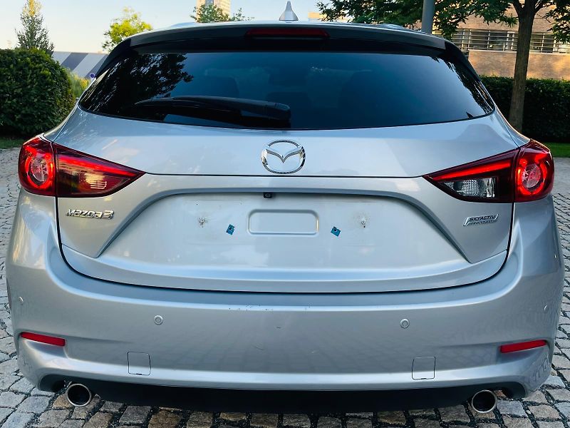Mazda 3 2.0i AUTOMAT LED KAMERA VÝHŘEV - fotka 15 z 48