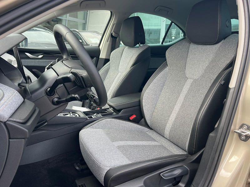 Škoda Octavia Top Selection 1,5 TSI 110 KW D - fotka 8 z 26