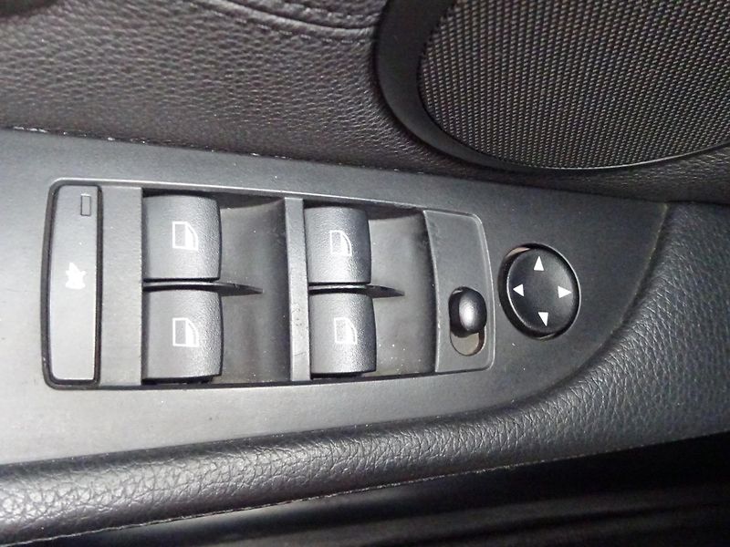 BMW Řada 5 520d 120kW KŮŽE SERVIS - fotka 20 z 31
