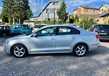 Volkswagen Jetta (2011) 1.2TSi 77kW *ALU*PDC*Klima* - náhled 8