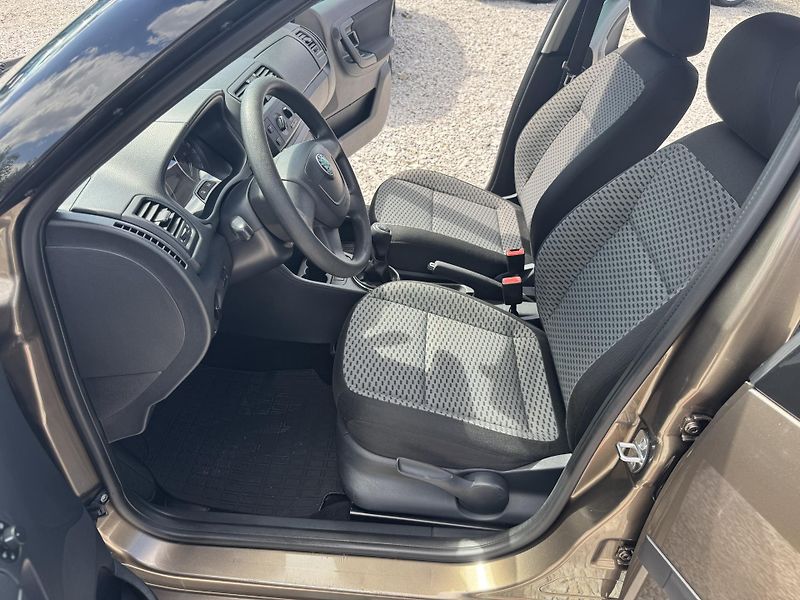 Škoda Roomster (2012) 1.2TSi(77KW)PLNÝ SERVIS - fotka 14 z 34