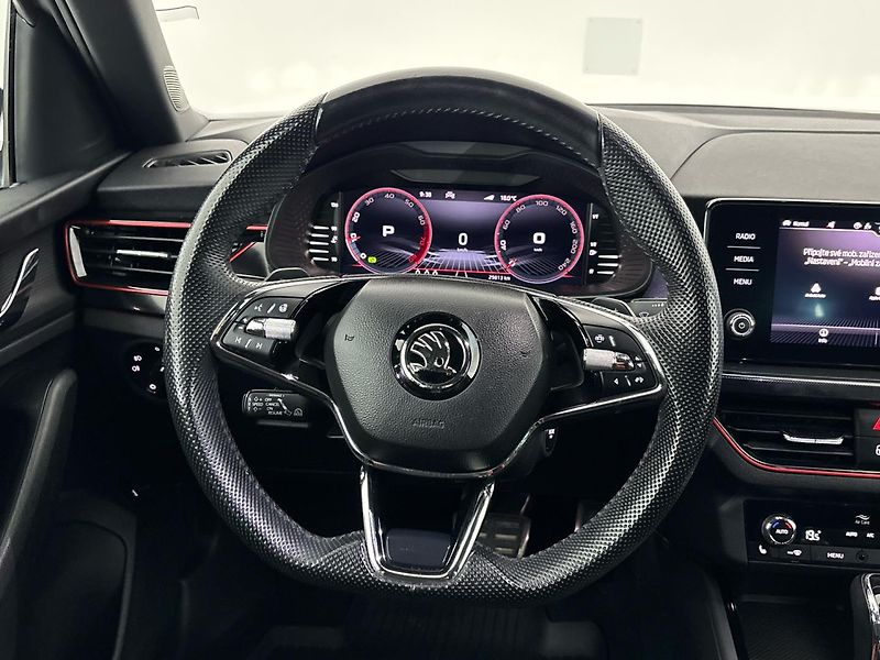 Škoda Kamiq Monte Carlo DSG - fotka 18 z 32