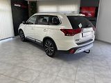 Mitsubishi Outlander 2.0 MIVEC AT 4x4 ČR REZERVACE - náhled 9