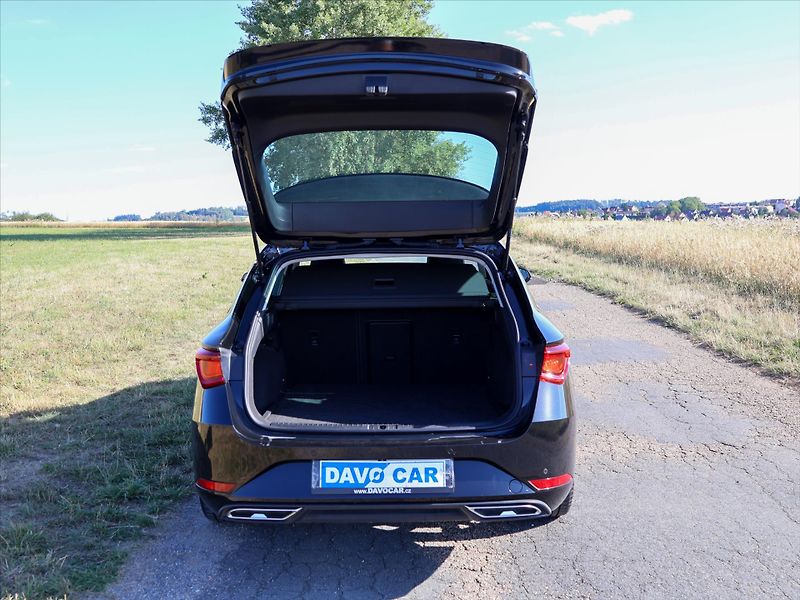 Seat Leon 2,0 TDI 110kW DSG FR CZ DPH - fotka 9 z 29