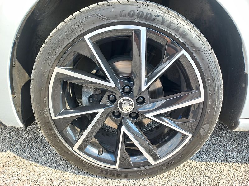 Škoda Scala (2023) 1.5TSi 110kW DSG Monte Carlo - fotka 17 z 24