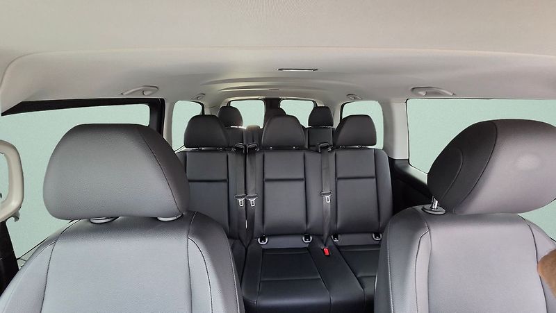 Mercedes-Benz Vito 114 CDI/XL Tourer - fotka 18 z 23