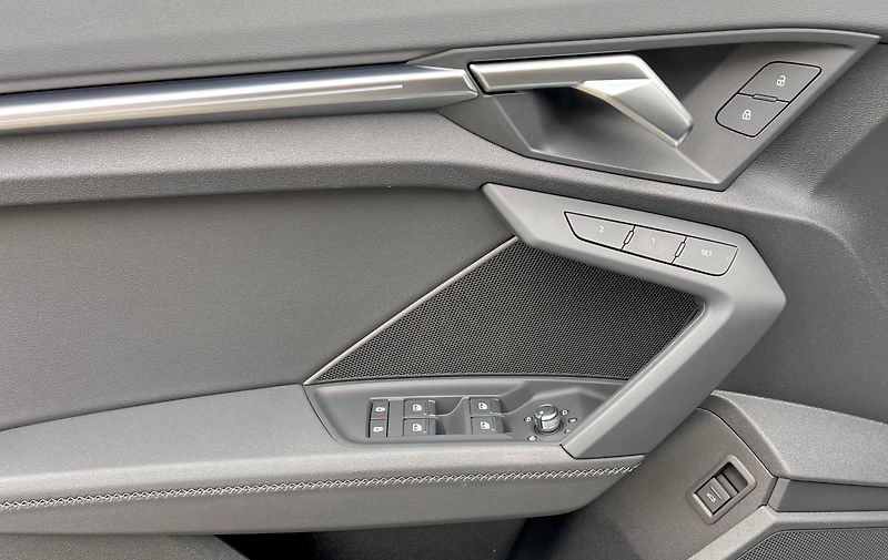 Audi S3 (2024) QUATTRO 2024 MATRIX S-LINE - fotka 14 z 46