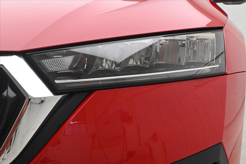 Škoda Octavia 2,0 TDI 110kW DSG VIRTUAL NAVI - fotka 27 z 29