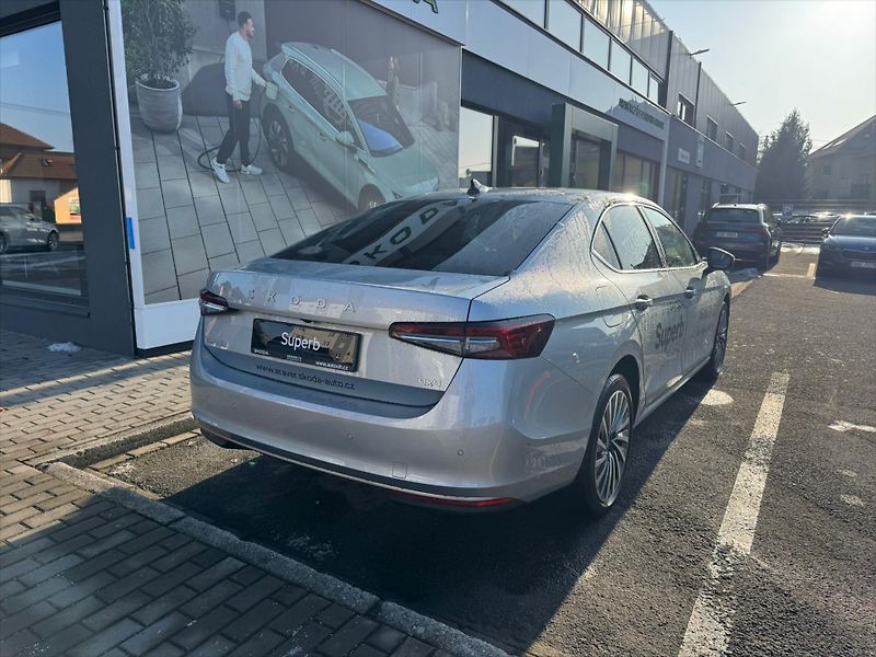 Škoda Superb (2025) 2,0 TSI 195 kW 4x4  L&K - fotka 5 z 11