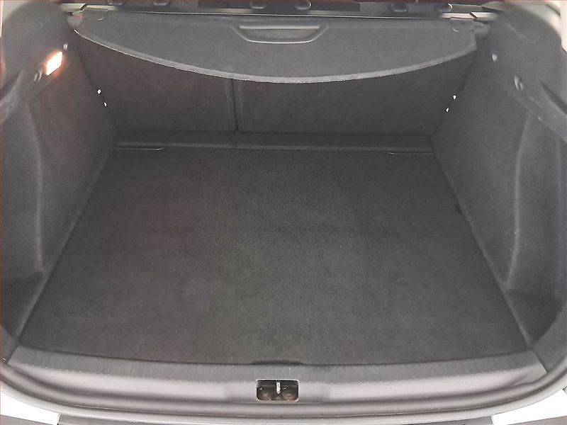 Renault Clio (2015) 1.5 dCi, Navi, Tempomat - fotka 14 z 17