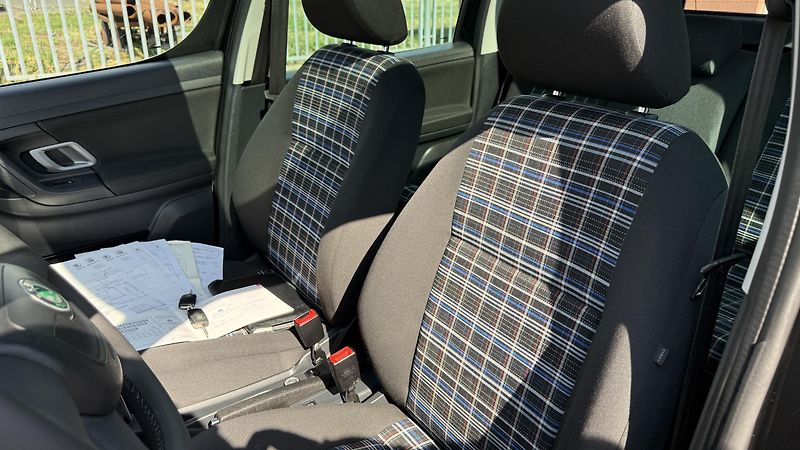 Škoda Roomster 1.2TSi*63kW*STYLE-EDITION*TOP* - fotka 17 z 37