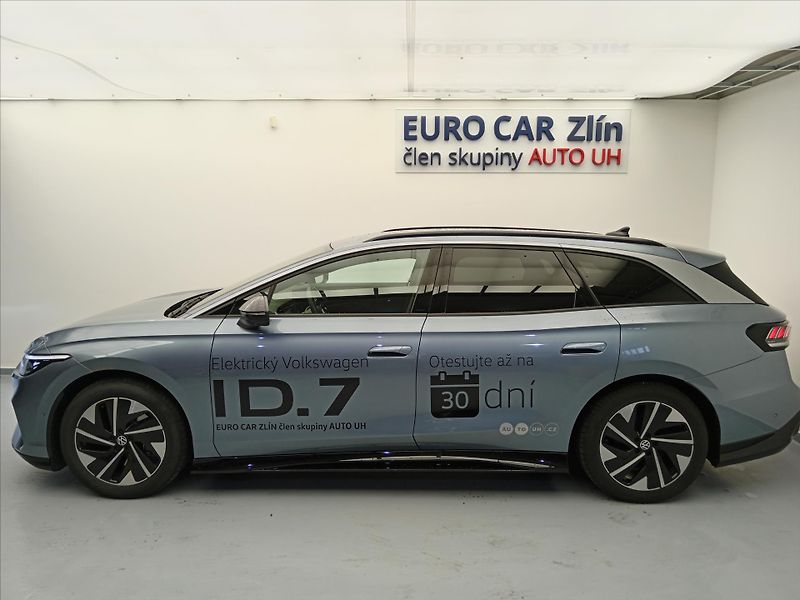 Volkswagen ID.7 Tourer Pro People 210 kW, 77 kWh - fotka 3 z 22